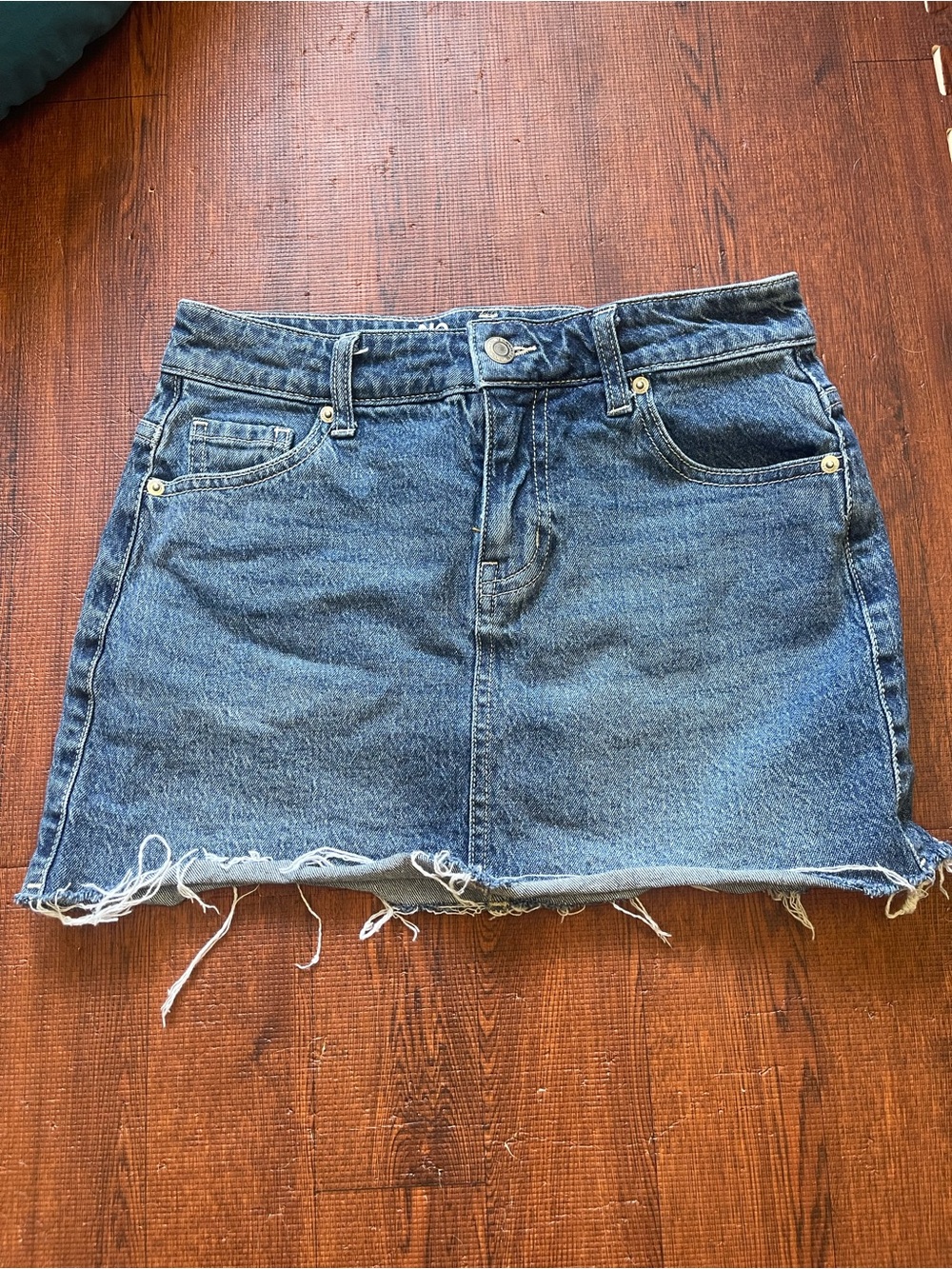 NO BOUNDARIES DENIM SKIRT